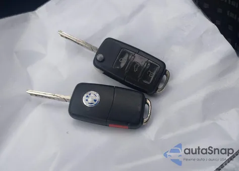 2004 Volkswagen Golf Gl 2.0L из США, поврежденный, VIN 9BWFL61J844000439